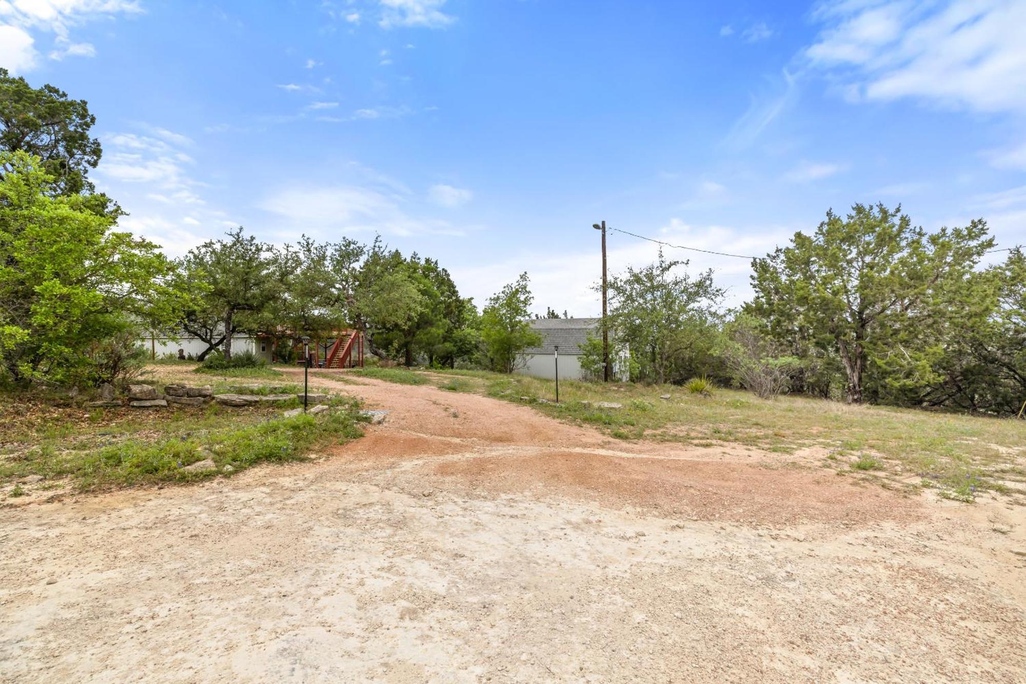 Entire 2Br 2Ba Hilltop View Home Sleeps 7 Pets 4 Acres Jacuzzi Central Ac Kingbeds Free Wifi-Parking Kitchen Washerdryer Starry Terrace Two Sunset Dining Patios Grill Stovetop Oven Fridge Onsitewoodedhiking Wildlife Coveredpatio4Pets & Birds Singing! Marble Falls Exterior foto